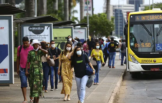 Distrito Federal e Santa Catarina flexibilizam uso de máscara