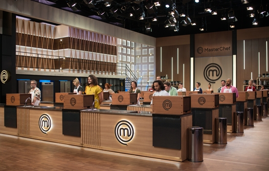 Novo episódio do MasterChef Brasil conta com Caixa Misteriosa e presença de Mohamad Hindi