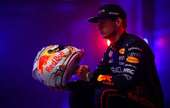 Max Verstappen renova com a Red Bull até 2028 na Fórmula 1: “Manter o número 1”