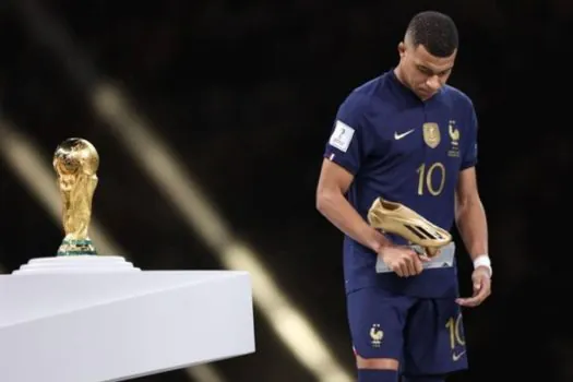 Mbappé quebra silêncio e promete França de volta ao topo do mundo: ‘Vamos voltar’