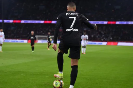 Mbappé marca, PSG vence Brest e abre 11 pontos na liderança do Campeonato Francês