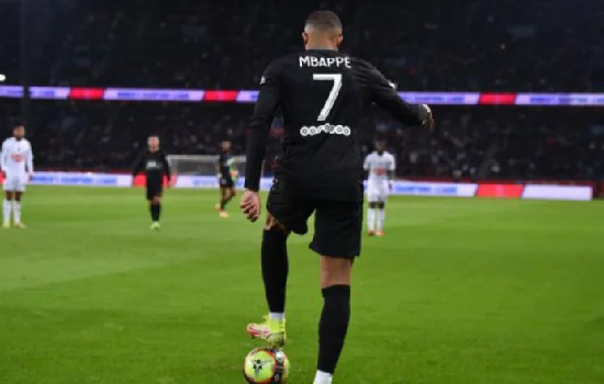 Mbappé marca