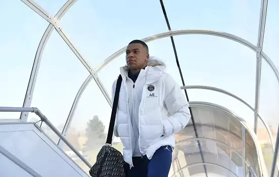 Mbappé garante relação de respeito com Neymar no PSG: “Momentos frios e quentes”