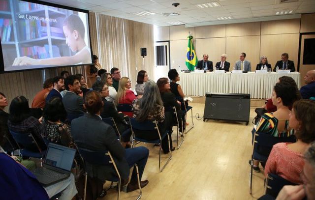 MEC vai ouvir professores sobre qualidade da alfabetização de crianças