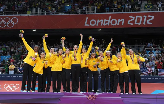 CBV celebra seleção feminina e duplas de vôlei de pelas medalhes em Londres 2012