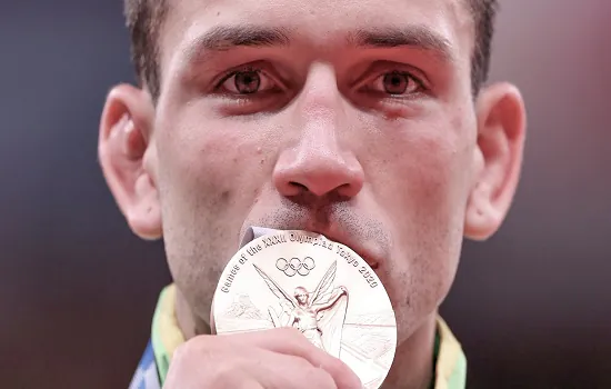 Skate e judô conquistam primeiras medalhas para o Brasil em Tóquio no segundo dia