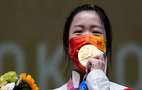 Chinesa do tiro esportivo fatura primeira medalha de ouro da Olimpíada