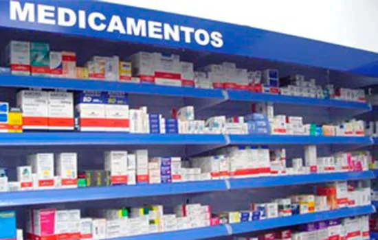 Senado aprova projeto que suspende reajuste de medicamentos; texto vai à Câmara