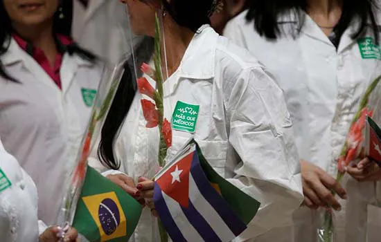 Ministério da Saúde deve reduzir exigência a médicos cubanos