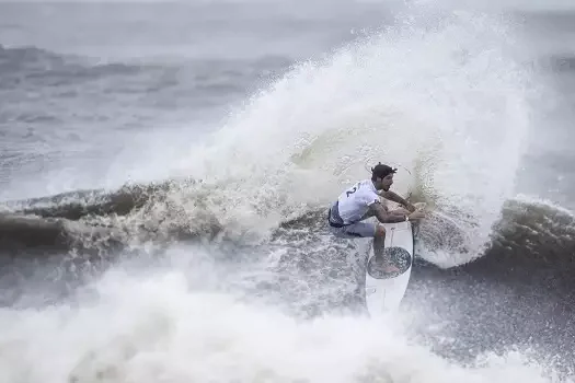 Gabriel Medina diz estar 100% e confirma retorno na Indonésia