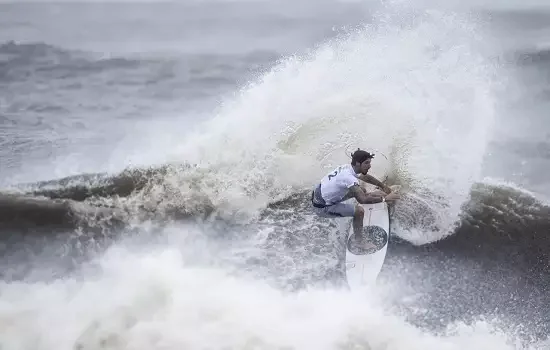 Gabriel Medina diz estar 100% e confirma retorno na Indonésia