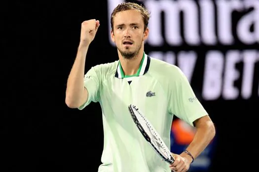 Russo Medvedev pede “paz no mundo” antes de semifinal com Nadal em Acapulco