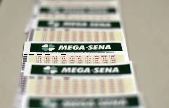 Prêmio acumulado da Mega-Sena será sorteado neste sábado (29)