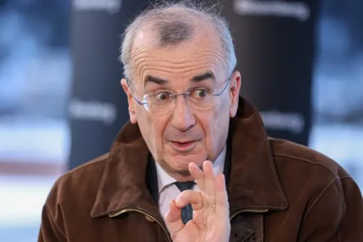 É preciso manter a luta contra inflação, diz Villeroy de Galhau, membro do BCE