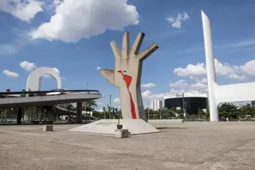 Memorial da América Latina apresenta trabalhos de Cibele Fernandes e Meli Valdés