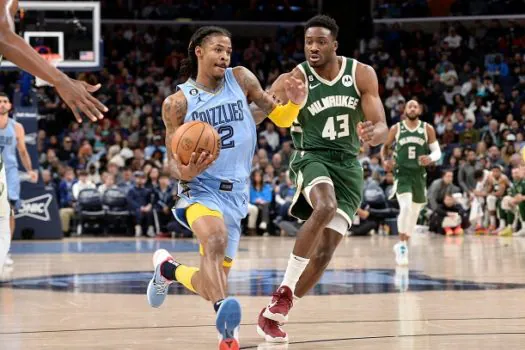 Memphis Grizzlies humilham Milwaukee Bucks na NBA em noite especial de Ja Morant