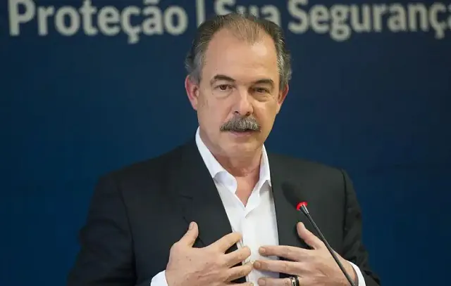 Mercadante defende novo plano safra para estimular economia de baixo carbono