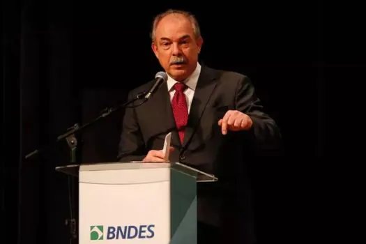 Mercadante: Precisamos tirar a BNDESPar do balanço do BNDES