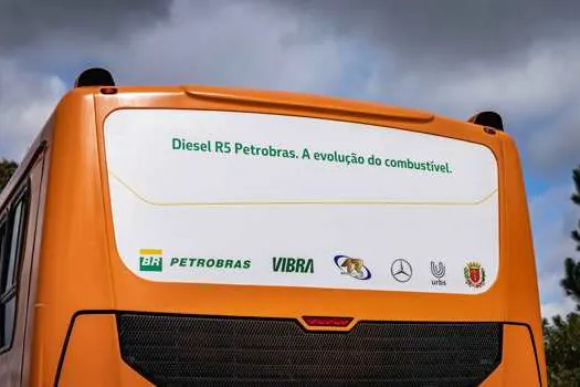 Ônibus Mercedes-Benz são utilizados em testes com Diesel Renovável R5 da Petrobras