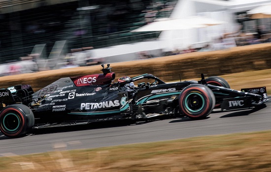 Mercedes esbanja confiança em brigar pela 1° vitória do ano na F-1 em Silverstone