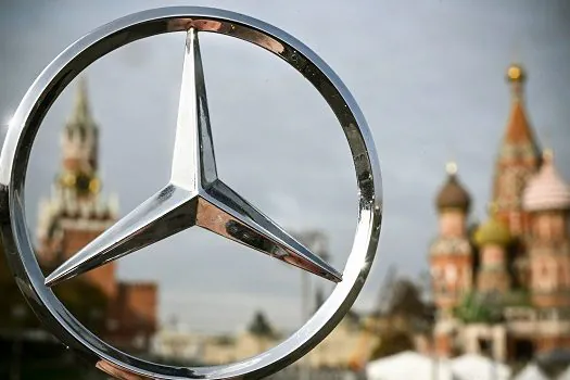 Mercedes-Benz negocia venda de operações na Rússia