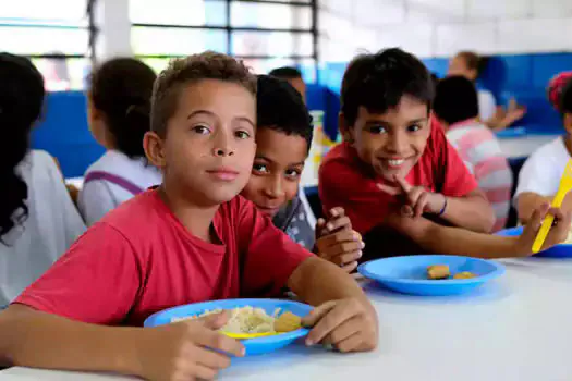 SP paga quinta parcela do Merenda em Casa para estudantes da região do ABC