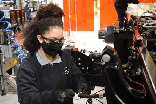 Mercedes-Benz apoia a equidade de gênero com iniciativas para as mulheres