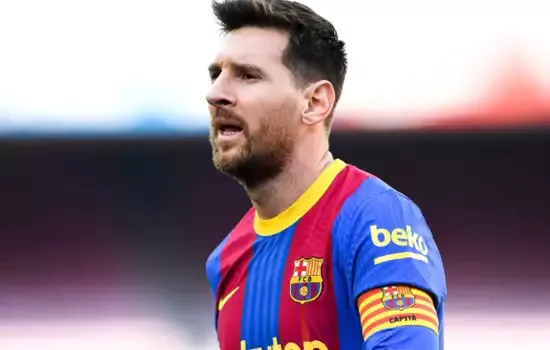 Laporta cutuca Messi: “Tinha de partir dele ideia de jogar de graça no Barcelona”