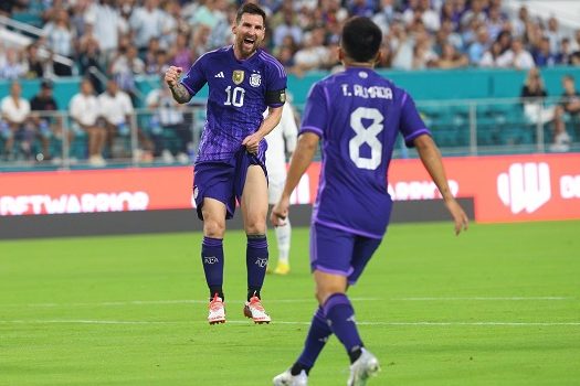 Maestro da vitória sobre Honduras, Messi diz estar ‘entusiasmado’ para a Copa