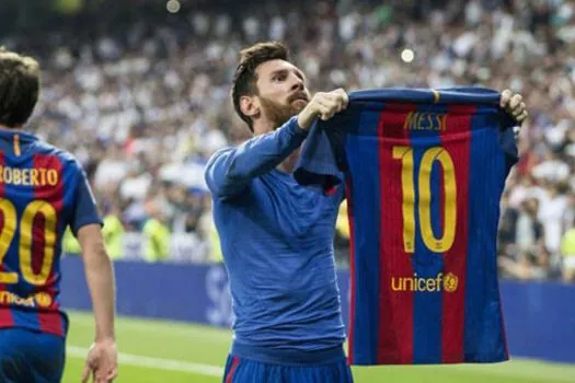 Presidente do Barcelona revela que Messi “não está contente” em deixar o clube