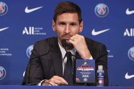 PSG anuncia que usou criptomoedas para pagar parte da negociação com Messi