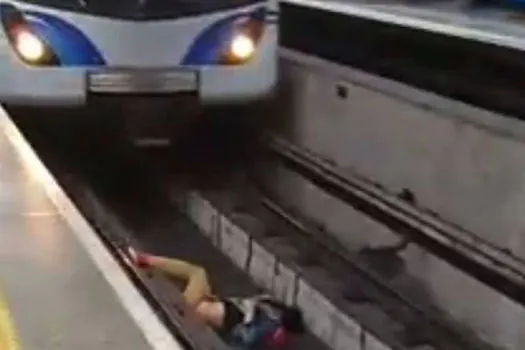 Homem cai nos trilhos do metrô de SP e trem freia a tempo; veja o vídeo