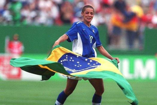 Metrô faz homenagem às mulheres no ano da 9ª edição da Copa do Mundo de Futebol Feminino