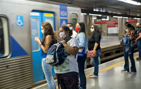 Metrô terá horário de funcionamento normal no Réveillon