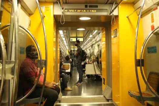 Passageira pisoteada durante tumulto no metrô vai ganhar indenização de R$ 50 mil