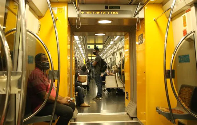 Passageira pisoteada durante tumulto no metrô vai ganhar indenização de R$ 50 mil