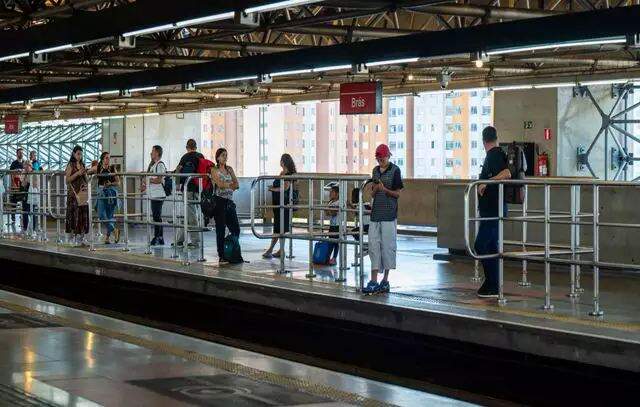 Metrô conhece propostas para concessão de espaços comerciais da linha 3-Vermelha