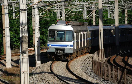 Moraes dá 4 horas para metrô de BH explicar cobrança de passagens