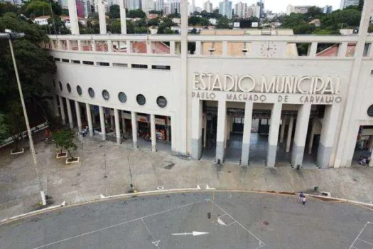 Museu do Futebol recebe a 9ª Feira Afro Ilé-Ifè com roda de conversa, capoeira e discotecagem