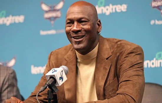 Michael Jordan lucra R$ 37 milhões com chegada de Messi ao Paris Saint-Germain