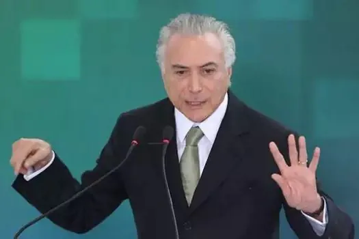 Temer contesta Bolsonaro e nega que será candidato da terceira via