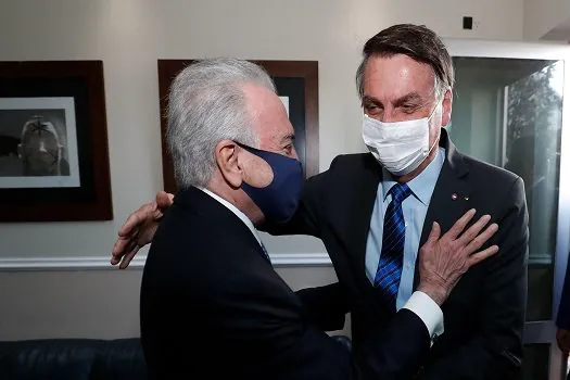 Bolsonaro seria herói se centralizasse ações para combater a pandemia, diz Michel Temer