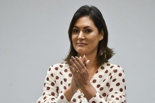 Michelle Bolsonaro vai ser homenageada na BA, Estado governado pelo PT há 17 anos