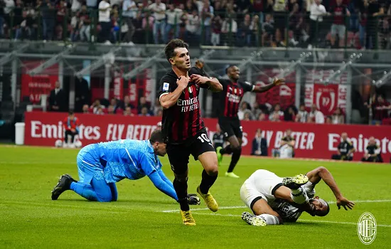 Milan derrota Juventus e cola no topo da classificação no Campeonato Italiano