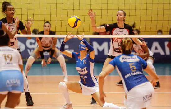 Superliga Banco do Brasil: Itambé/Minas e Sesi Vôlei Bauru duelam pelo playoff nesta sexta