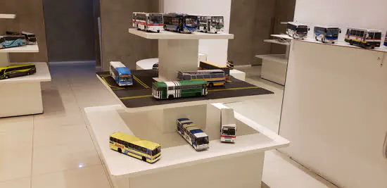 Shopping Praça da Moça recebe exposição de miniaturas de ônibus