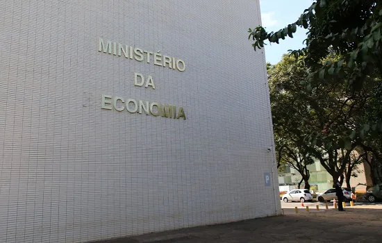 Secretários do Ministério da Economia pedem exoneração