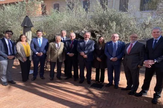 Em São Paulo, ministro Fávaro debate Plano Nacional de Fertilizantes