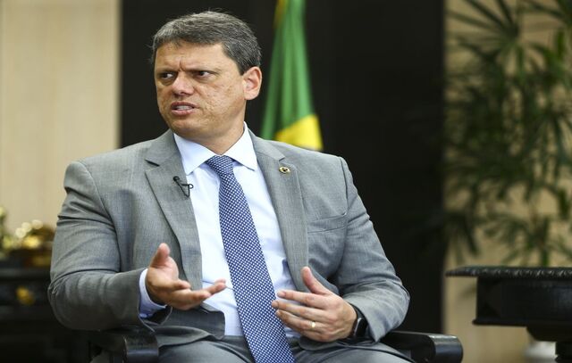 Disputa pode levar sigla de Tarcísio para governo Lula