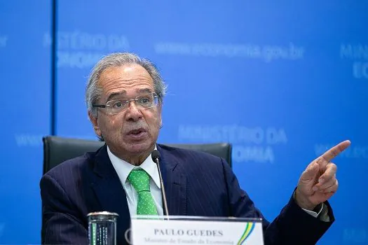 Ministro da Economia defende taxar super-ricos e desonerar empresas